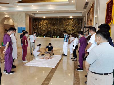 鐵保宏泰安保護衛(wèi)駐茜坑維也納酒店進行緊急搶救培訓(xùn)